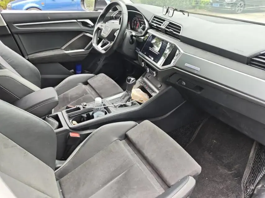 Audi Q3 2022 35 TFSI Fashion Elegant 4