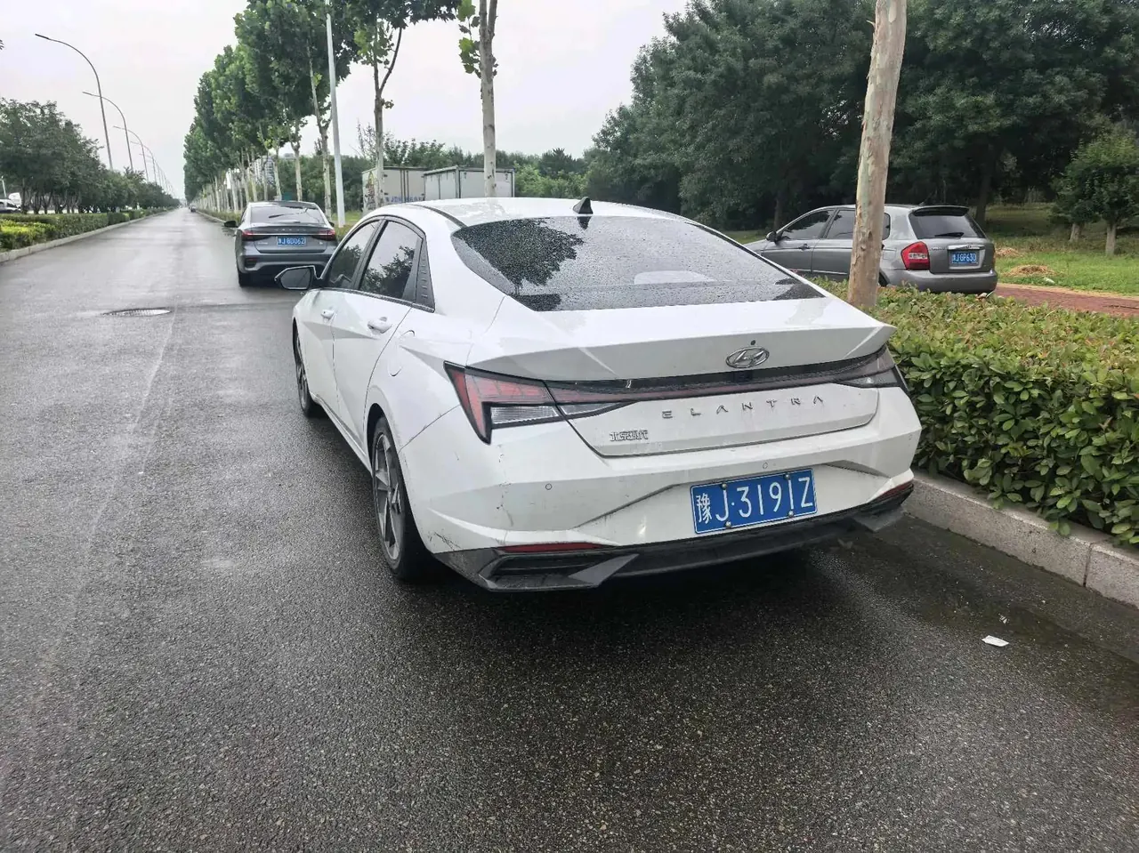 Elantra 2022 1.5L CVT Luxury Edition 5