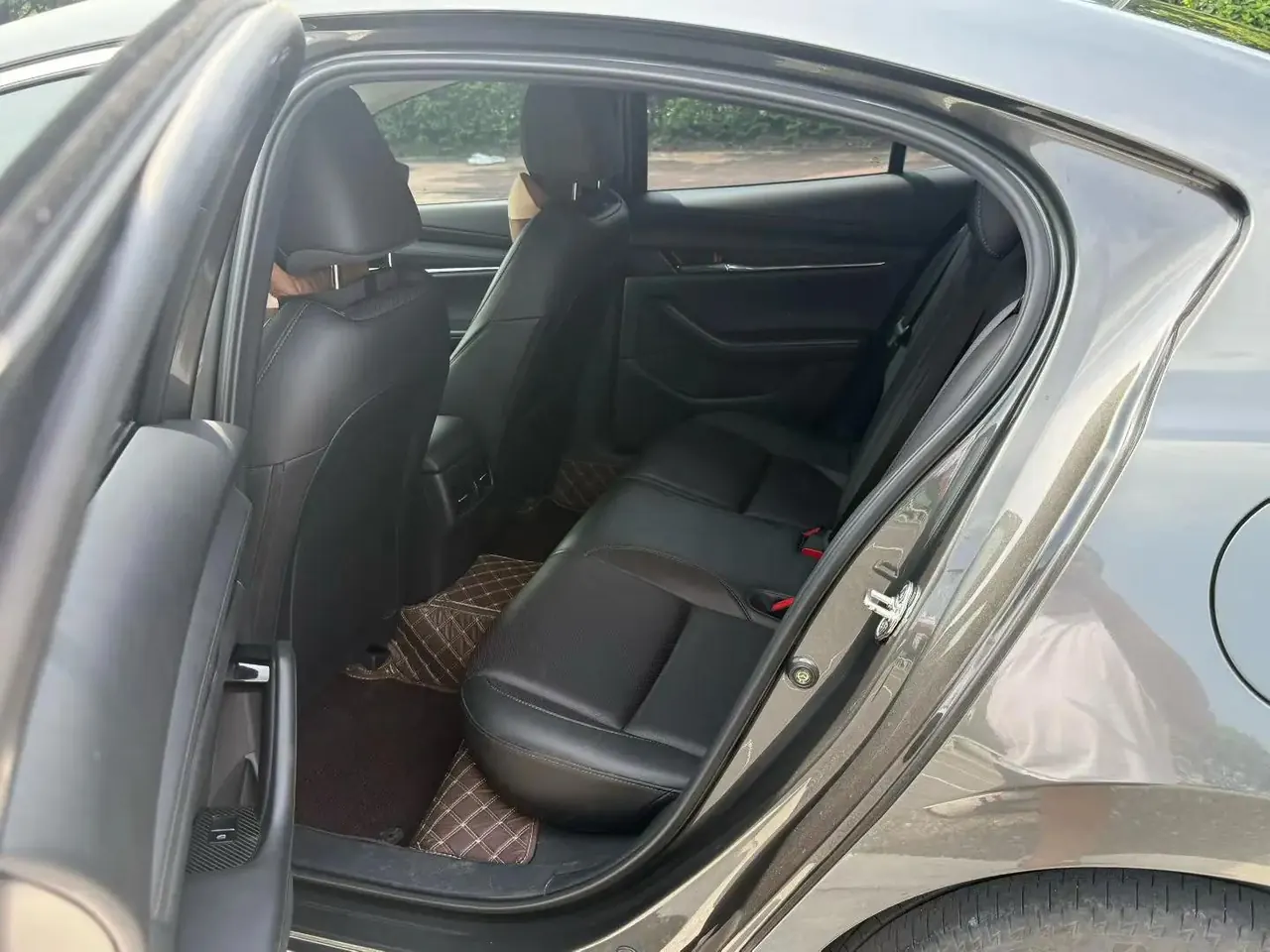 Mazda3 Axela 2021 2.0L Automatic Elegant Edition 3