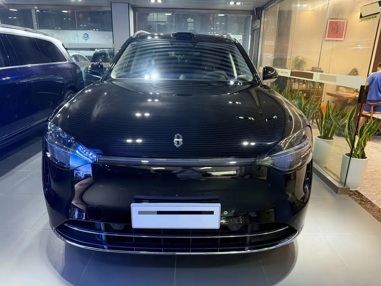 AITO 2025 Model AITO M9 Range-Extended Ultra Version 52kWh 6-Seater Automatic 2