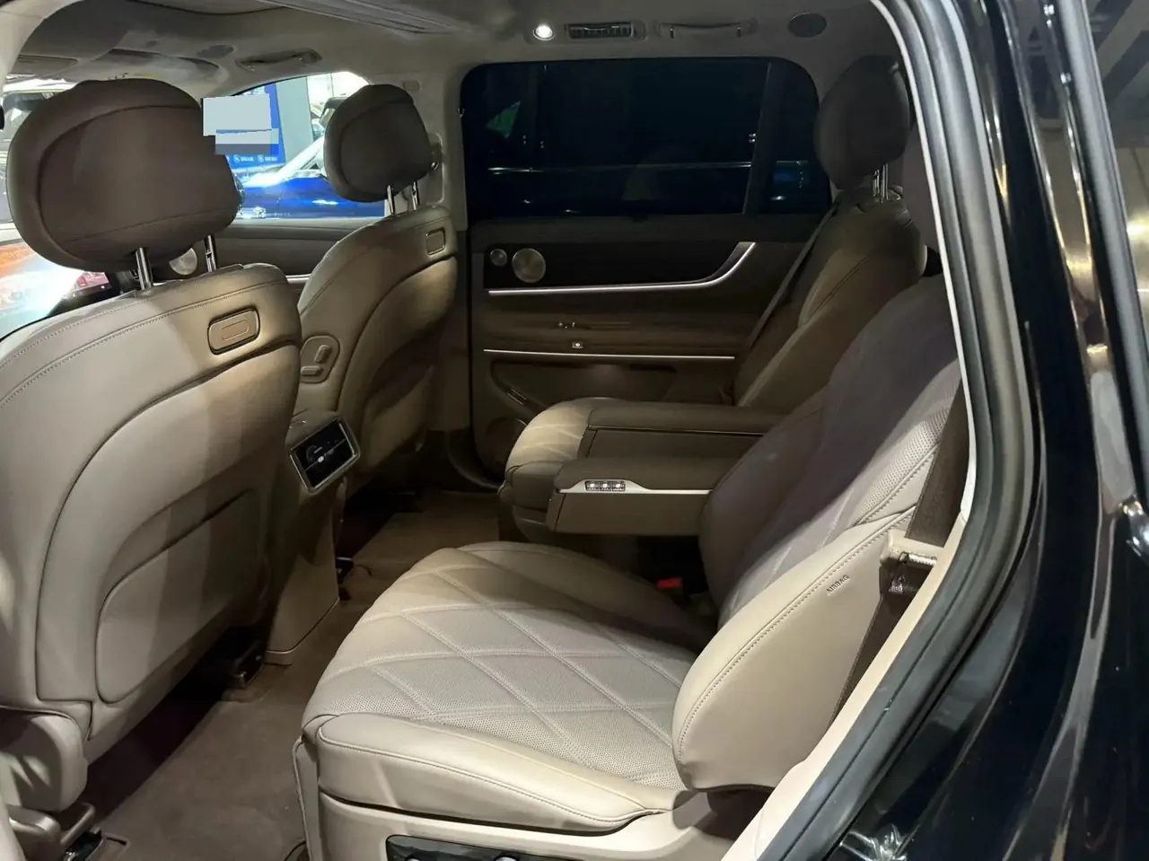AITO 2025 Model AITO M9 Range-Extended Ultra Version 52kWh 6-Seater Automatic 6