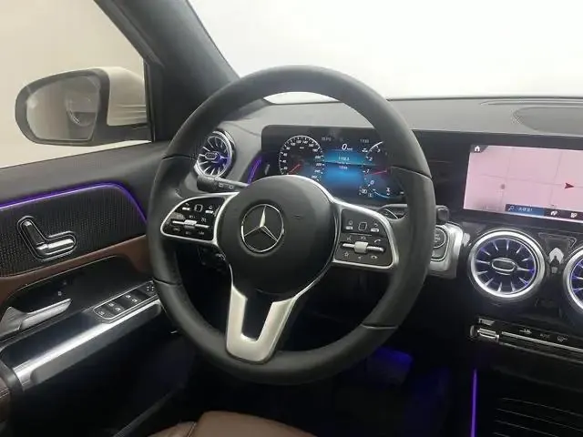 Mercedes Benz GLB 2023 GLB 220 Dynamic 6