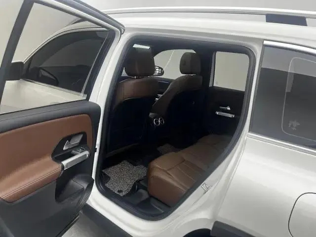 Mercedes Benz GLB 2023 GLB 220 Dynamic 8