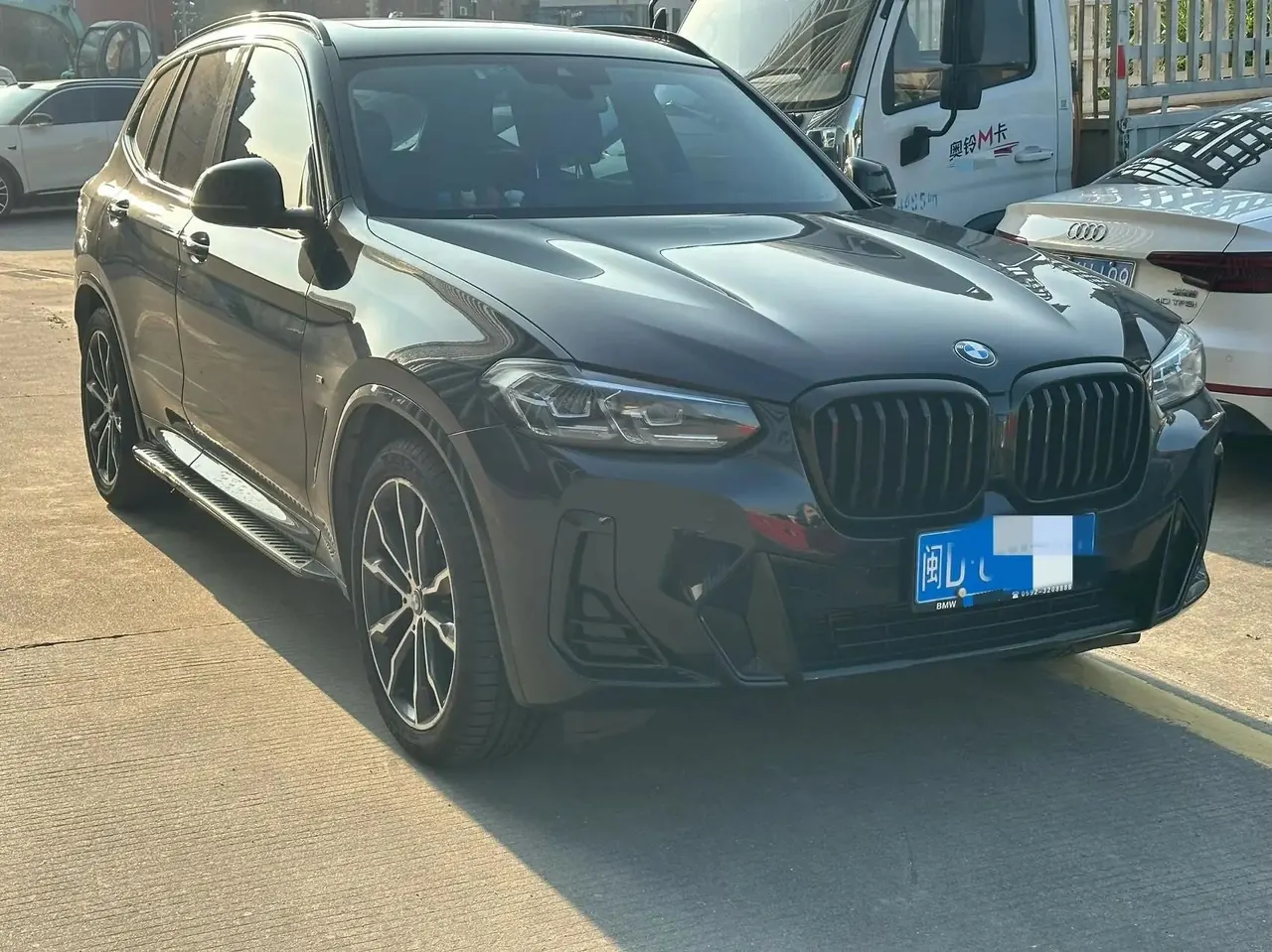 BMW X3 2022 facelift xDrive30i exclusive M obsidian night suit 2