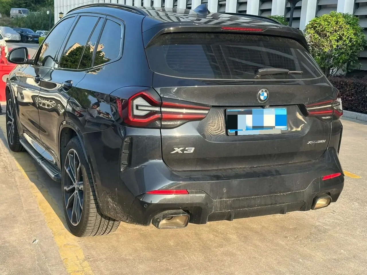BMW X3 2022 facelift xDrive30i exclusive M obsidian night suit 3