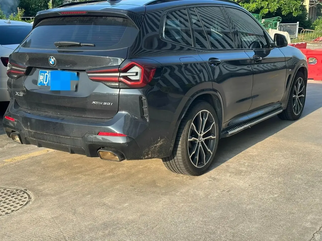 BMW X3 2022 facelift xDrive30i exclusive M obsidian night suit 4