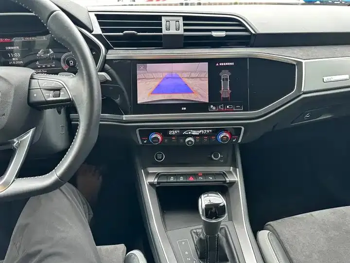 Audi Q3 2022 model 35 TFSI Fashion Dynamic Edition 11