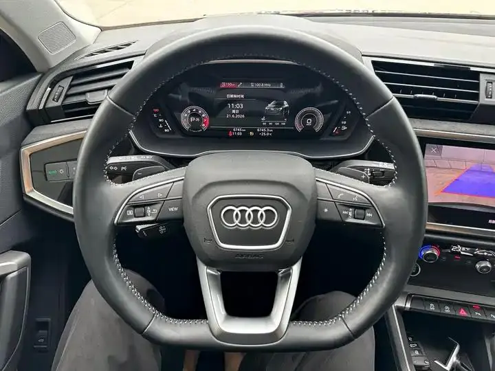 Audi Q3 2022 model 35 TFSI Fashion Dynamic Edition 4