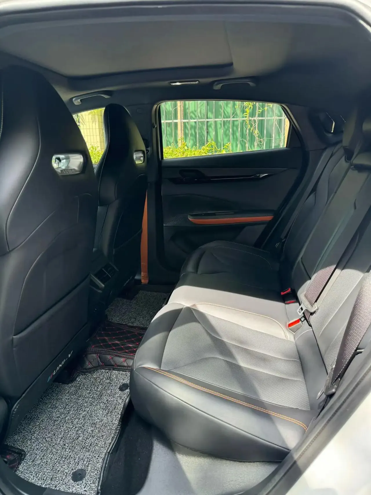 ChangAn 2023 UNI-V 1.5T honorable automatic gear 3