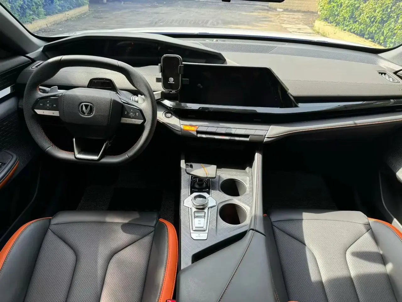 ChangAn 2023 UNI-V 1.5T honorable automatic gear 4