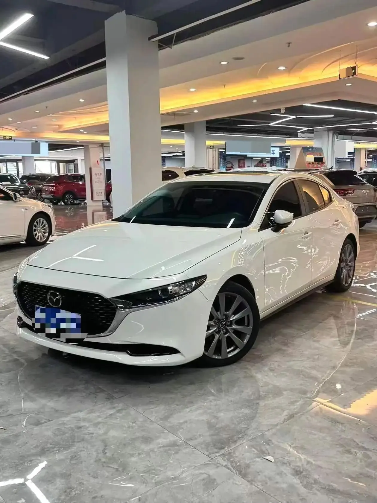 Mazda 3 Onksera 2022 2.0L Automatic Quality Glamour Edition - View 1