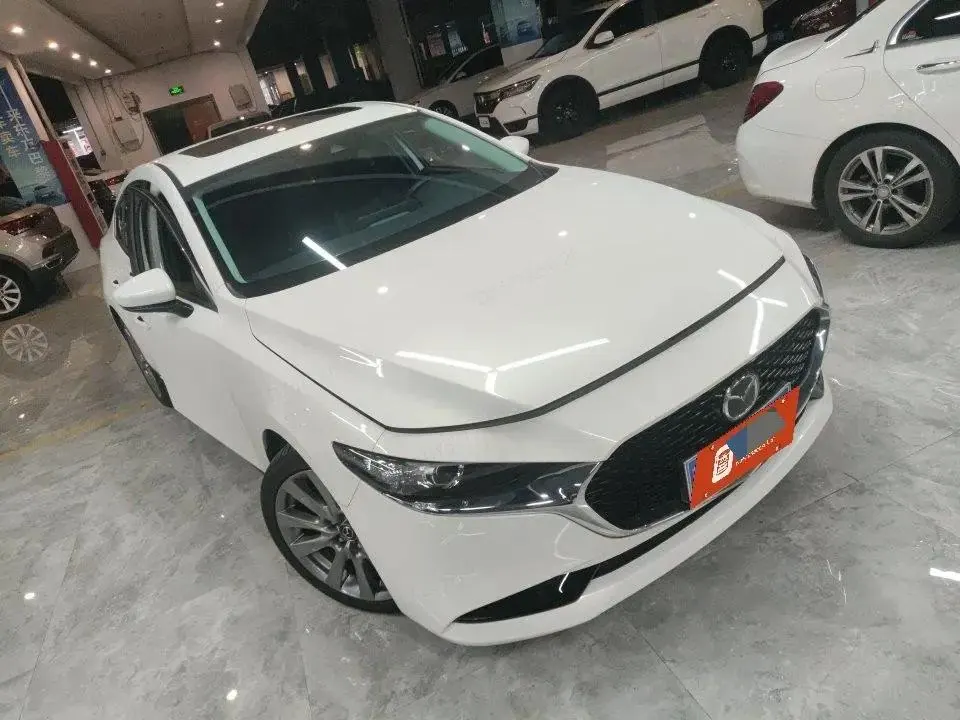 Mazda 3 Onksera 2022 2.0L Automatic Quality Glamour Edition 2