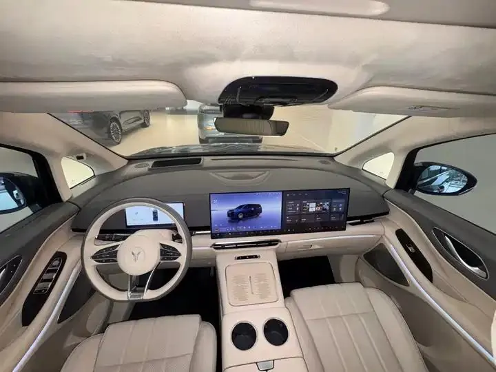 Voyah Dreamer 2025 PHEV Four-wheel Drive Flagship Kunpeng Edition 8