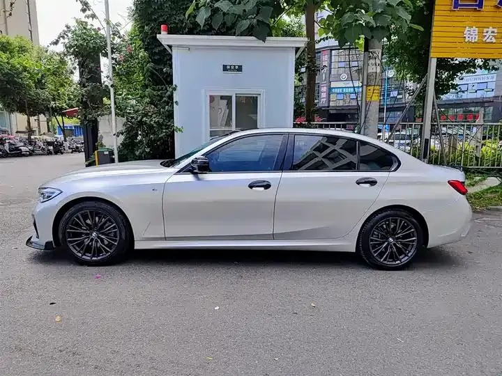 BMW 3 Series 2021 325Li M Sports Night Suit 3