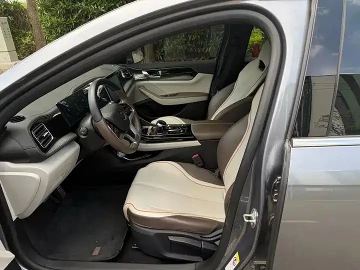 Qin PLUS 2024 Glory Edition EV 510KM Exceed 4