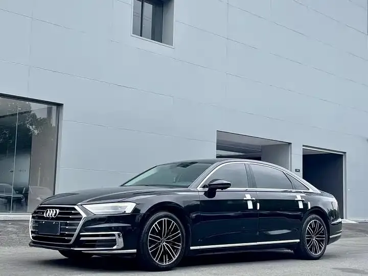 Открыть галерею: Audi A8 2019 Plus A8L 50 TFSI quattro Comfort