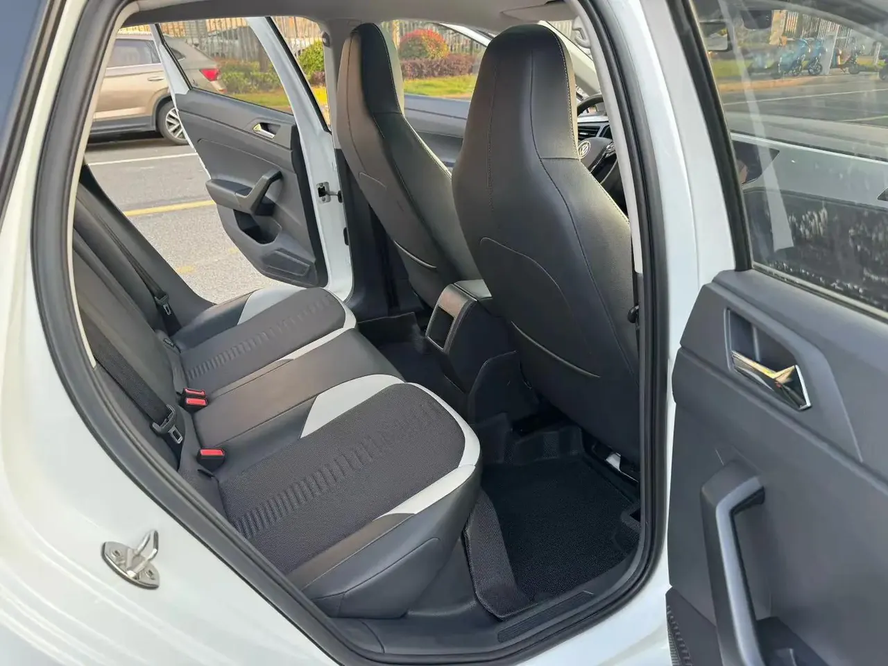Volkswagen 2023 POLO Plus 1.5 Indulge Lehuo Edition Automatic Gear 6
