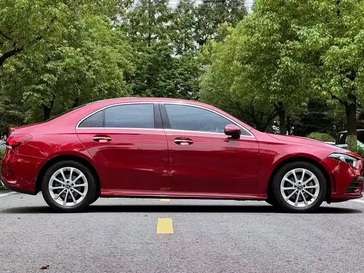 Mercedes Benz A- Class 2021 A 200 L Sport Sedan Luxury Model 4