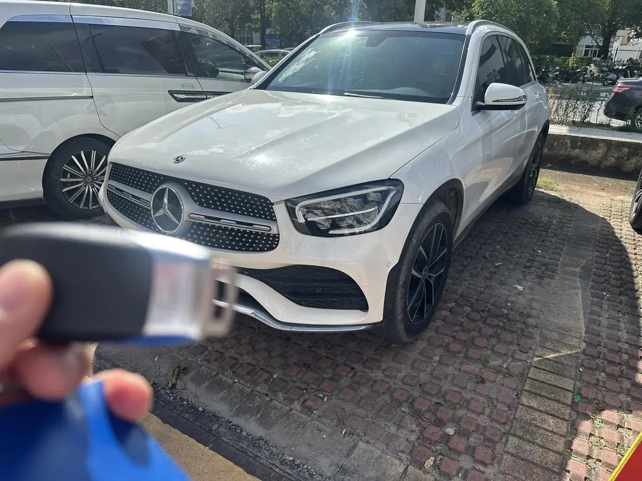 Mercedes Benz GLC 2021 GLC 260 L 4MATIC Luxury Model - View 1
