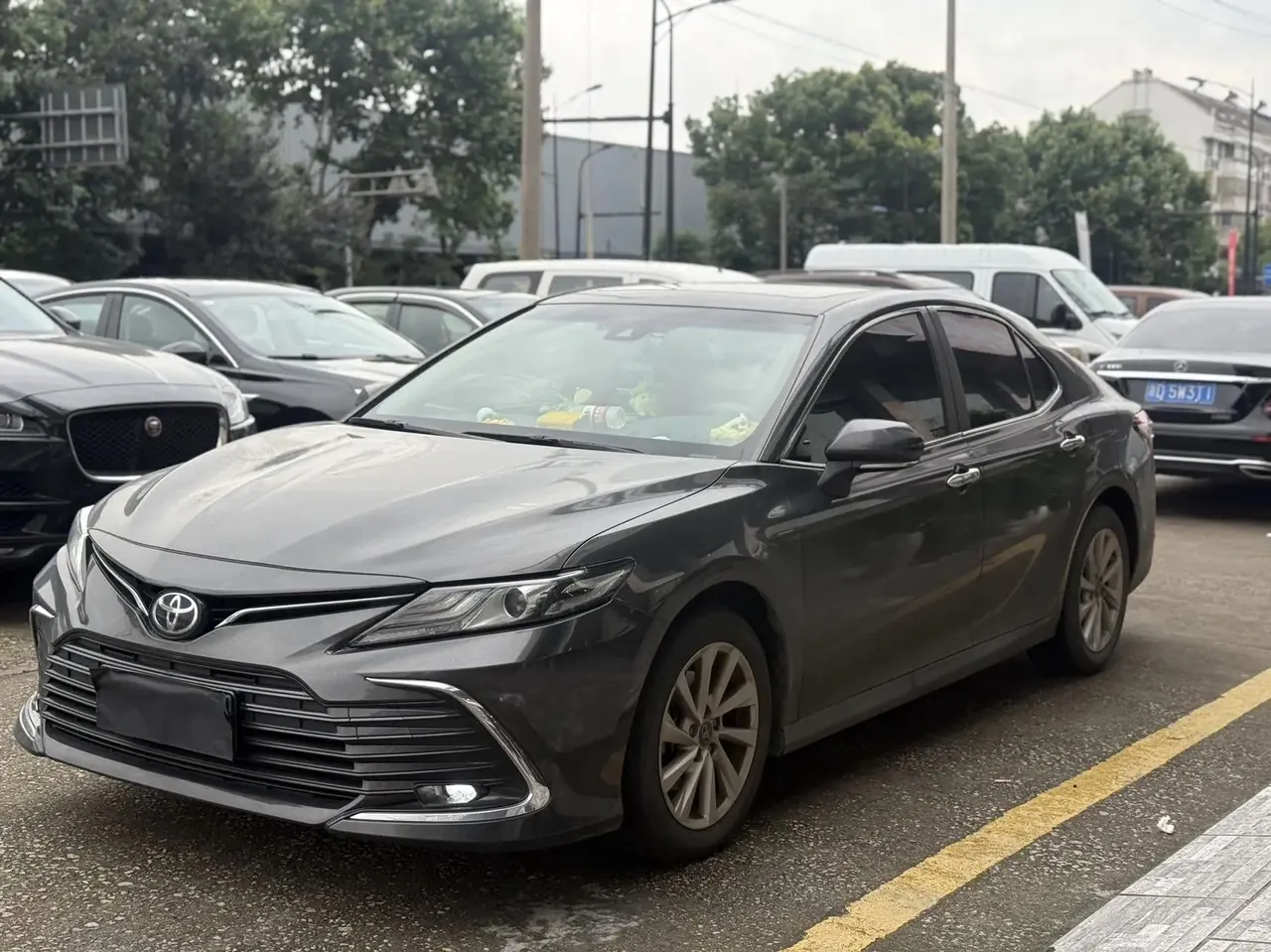 Camry 2021 2.0G Luxury Edition - View 1