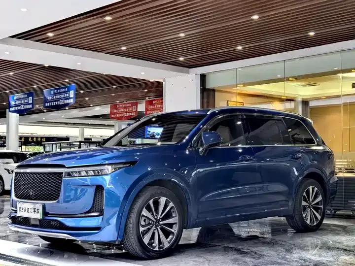Li ONE 2020 extended 6-seat version - View 1