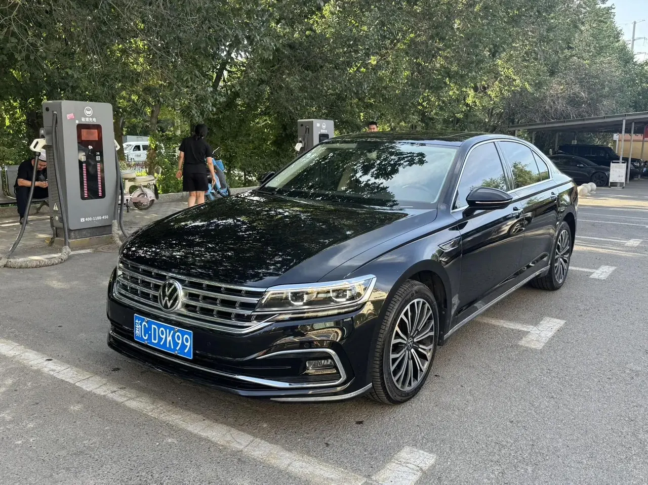 Open image lightbox: Hui Ang 2021 380TSI Deluxe Edition