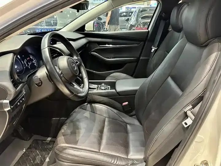 Mazda 3 Onksera 2022 2.0L Automatic Quality Elegant Edition 5