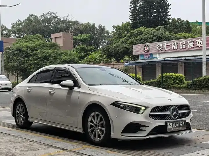 Mercedes Benz Class A 2021 A 200 L Sports Car Dynamic 3