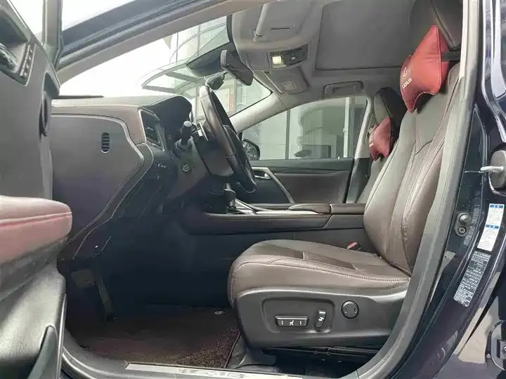 Lexus RX 2020 model modified 300 four-wheel drive elegant version 11