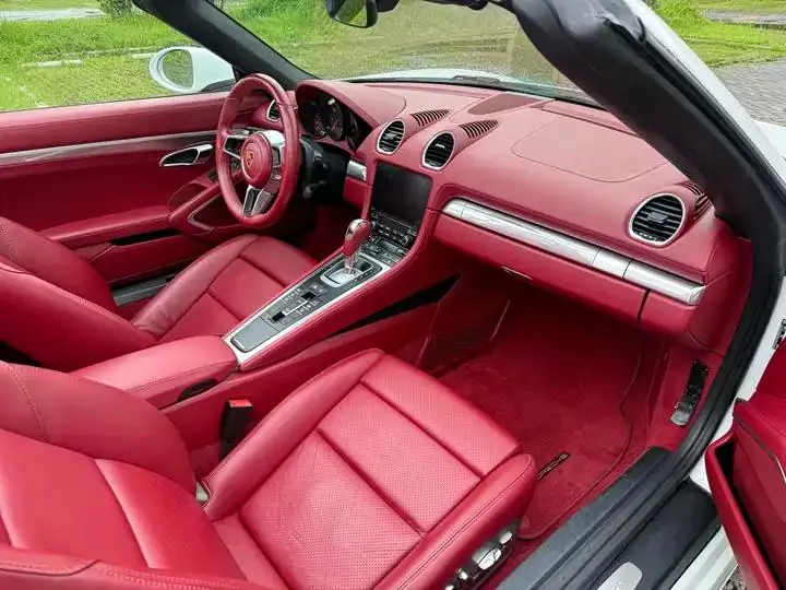 Porsche 718 2020 Boxster 2.0T 8