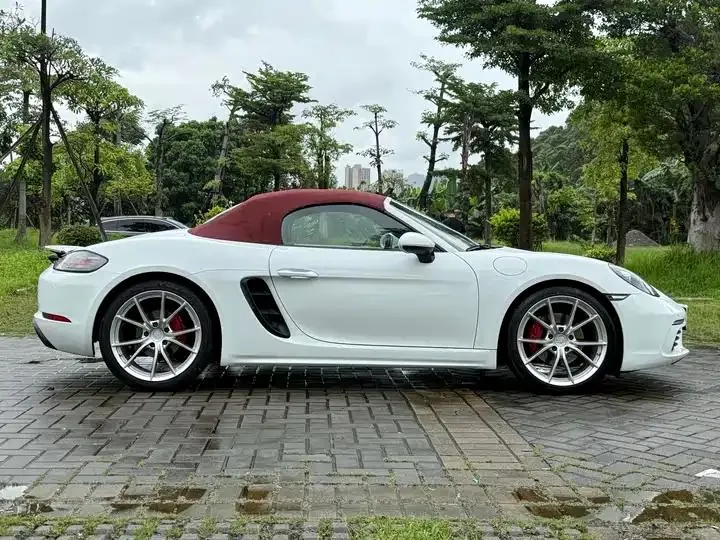 Porsche 718 2020 Boxster 2.0T 9