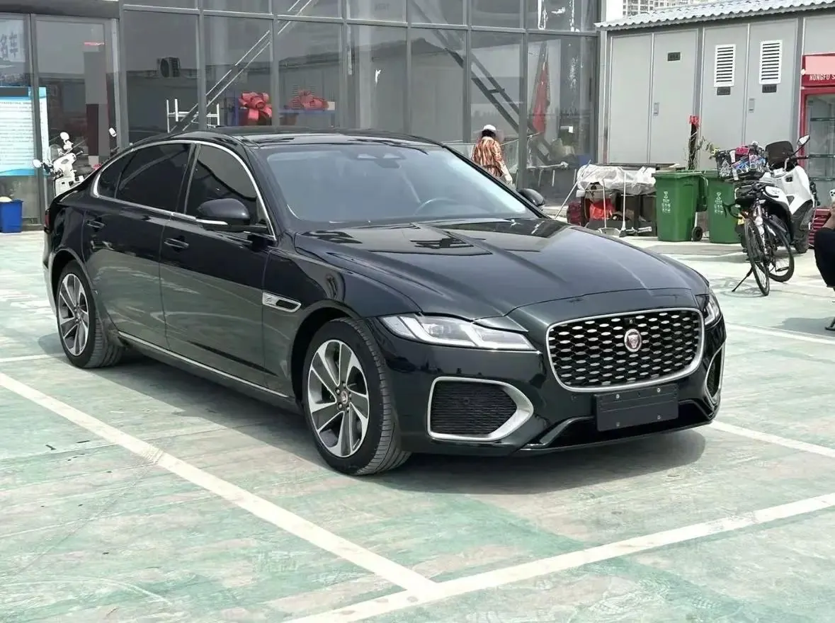 Jaguar XFL 2023 XFL 2.0T P 10000.00g Drive Elite Deluxe Edition 3
