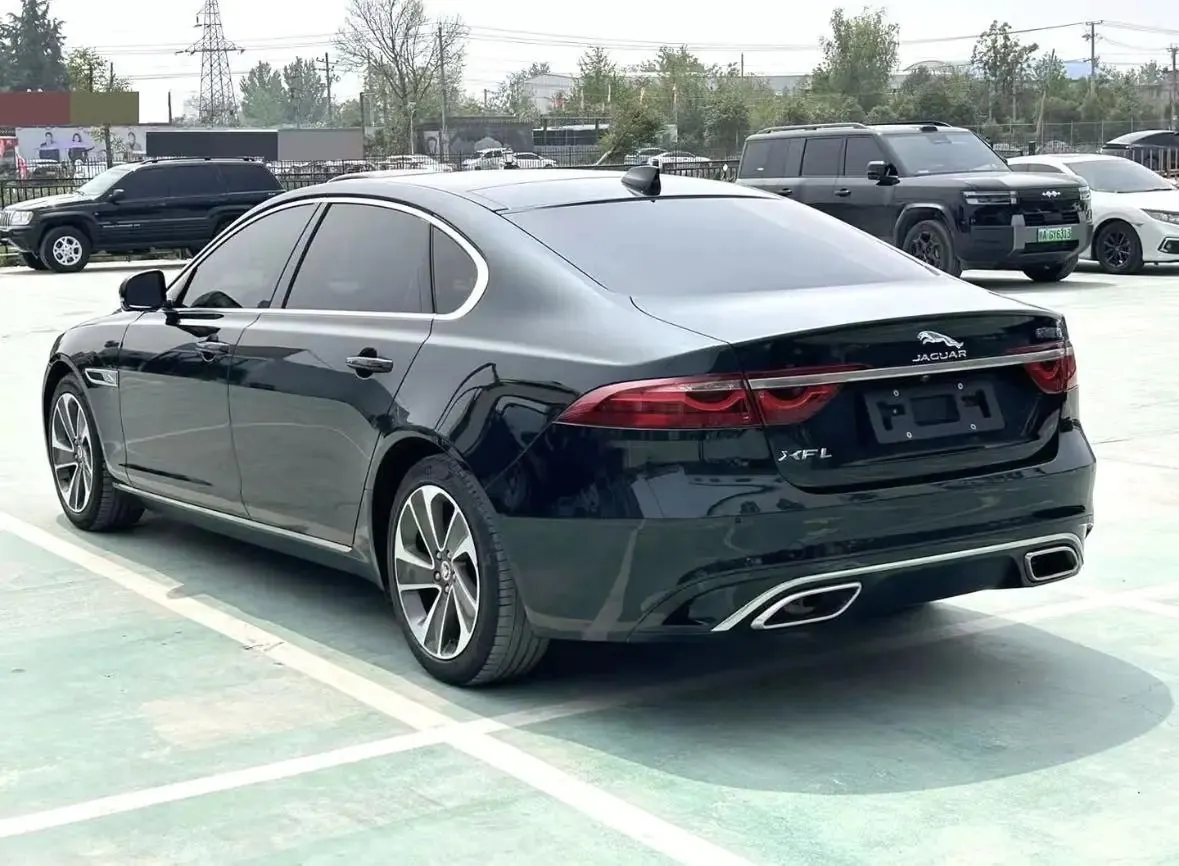 Jaguar XFL 2023 XFL 2.0T P 10000.00g Drive Elite Deluxe Edition 5