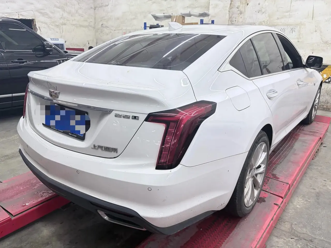 Cadillac CT5 2021 28T fashion sports 5