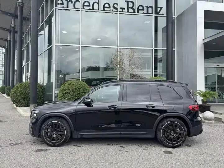 Mercedes Benz GLB AMG 2024 AMG GLB 35 4MATIC 11