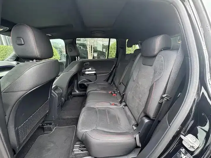 Mercedes Benz GLB AMG 2024 AMG GLB 35 4MATIC 13
