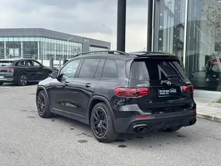Mercedes Benz GLB AMG 2024 AMG GLB 35 4MATIC 16