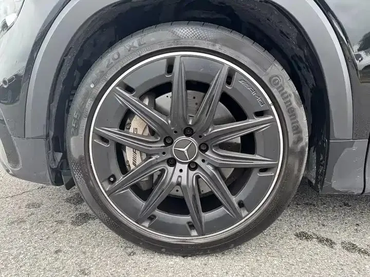 Mercedes Benz GLB AMG 2024 AMG GLB 35 4MATIC 3