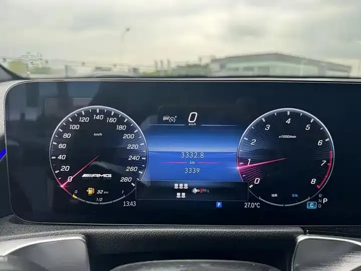 Mercedes Benz GLB AMG 2024 AMG GLB 35 4MATIC 4