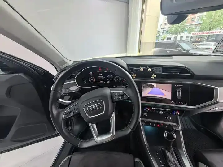 Audi Q3 2023 35 TFSI Fashion Dynamic (1.4T) 13
