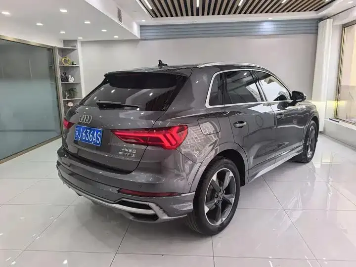 Audi Q3 2023 35 TFSI Fashion Dynamic (1.4T) 4