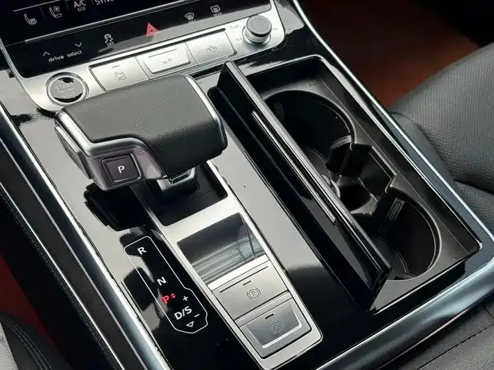 Audi Q8 2024 model, 55 TFSI Luxury Dynamic Edition 14