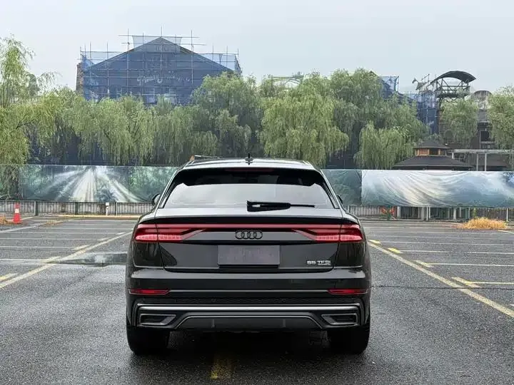 Audi Q8 2024 model, 55 TFSI Luxury Dynamic Edition 7