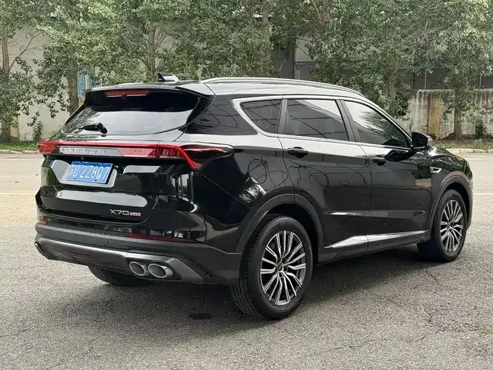 Jetour X70 PLUS 2023 1.5T DCT Brave PLUS 5 24