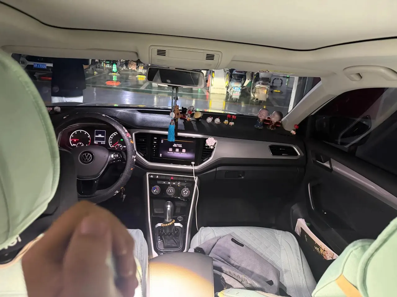 T-ROC Tange 2021 280TSI DSG Two-Drive Elite Zhilian Edition 4