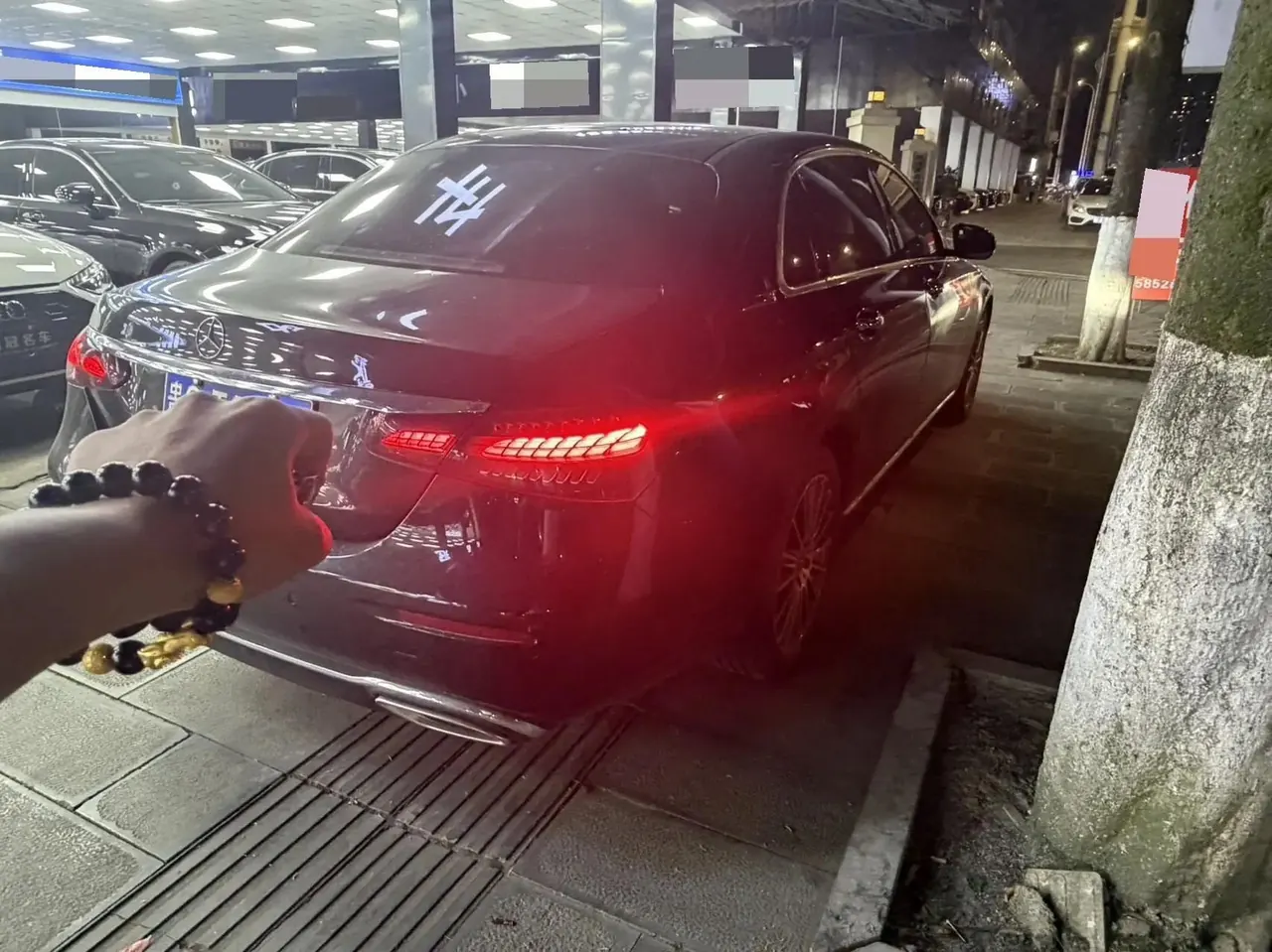 Mercedes Benz Class E 2022 E 260 L 7