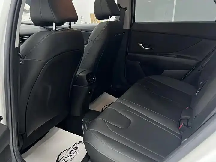 Elantra 2022 1.5L CVT Luxury Edition 22