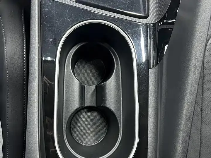 Elantra 2022 1.5L CVT Luxury Edition 24