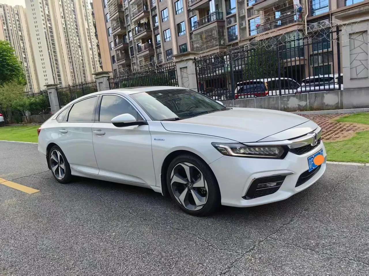 Inspire 2019 Model, Sharp Hybrid, 2.0L, Luxury Edition, China V Emission Standard 7