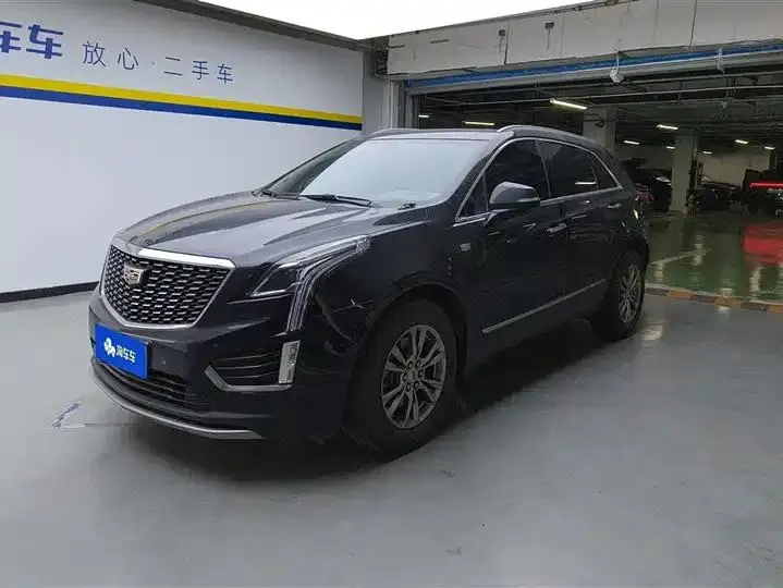 Cadillac XT5 2022 model 2.0T two-wheel-drive luxury version - View 1